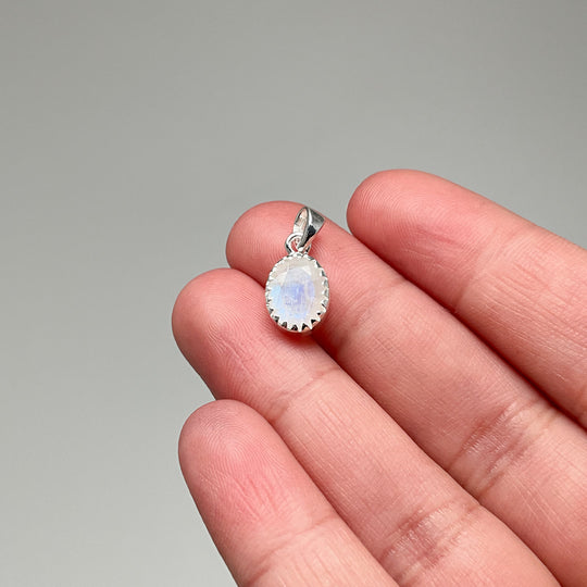 Rainbow Moonstone Pendant