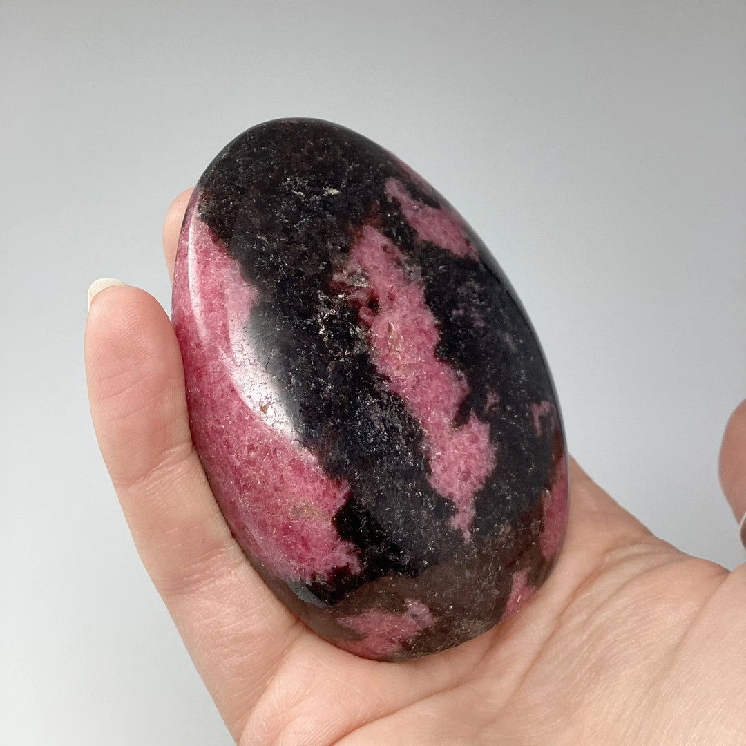 Rhodonite Stand Up