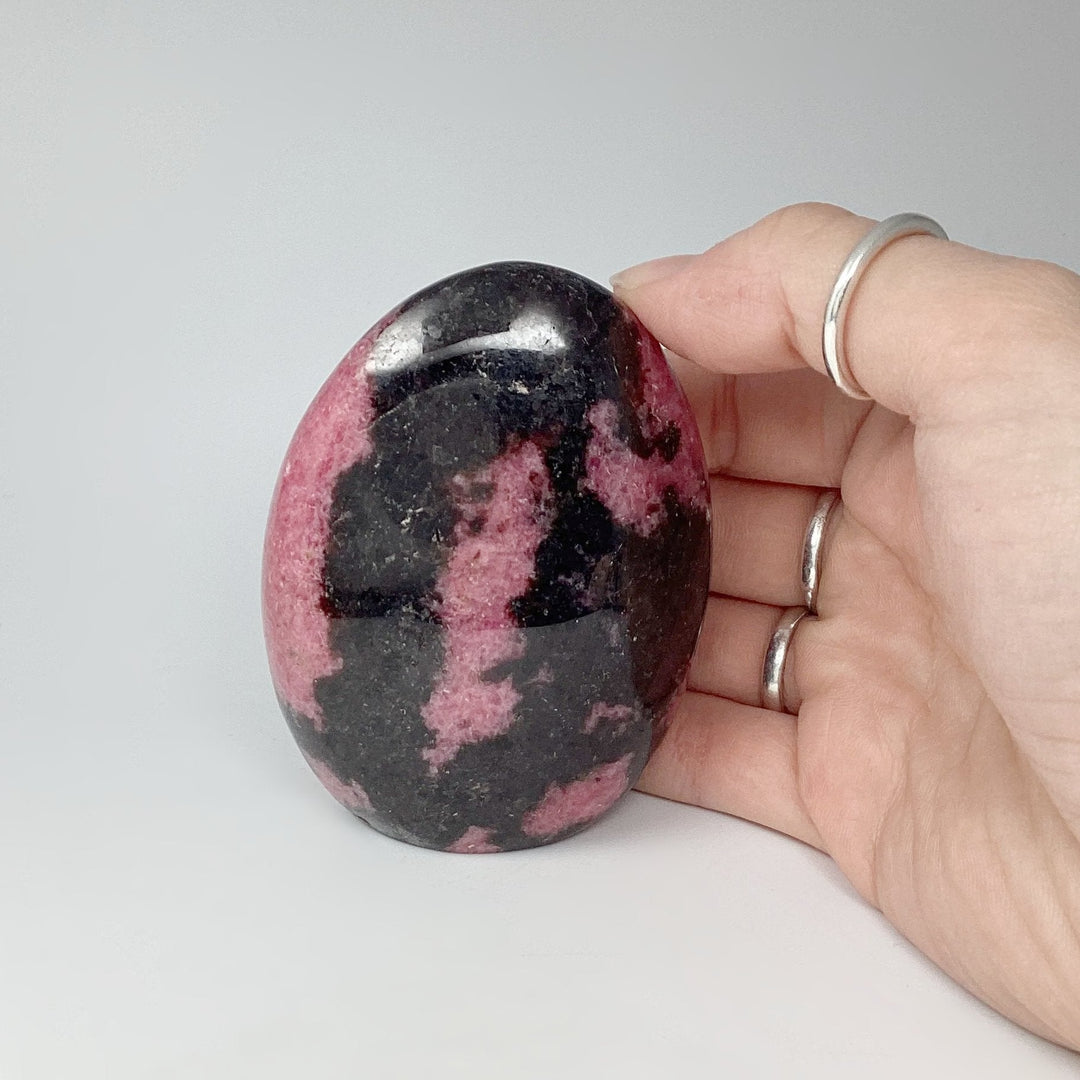 Rhodonite Stand Up