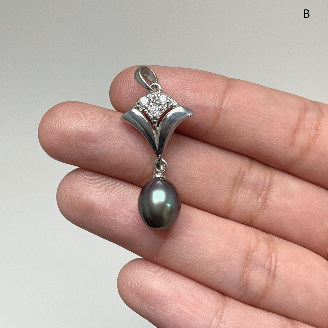 Tahitian Pearl Pendant