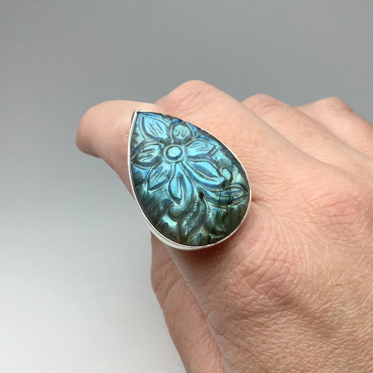 Labradorite Carved Flower Ring