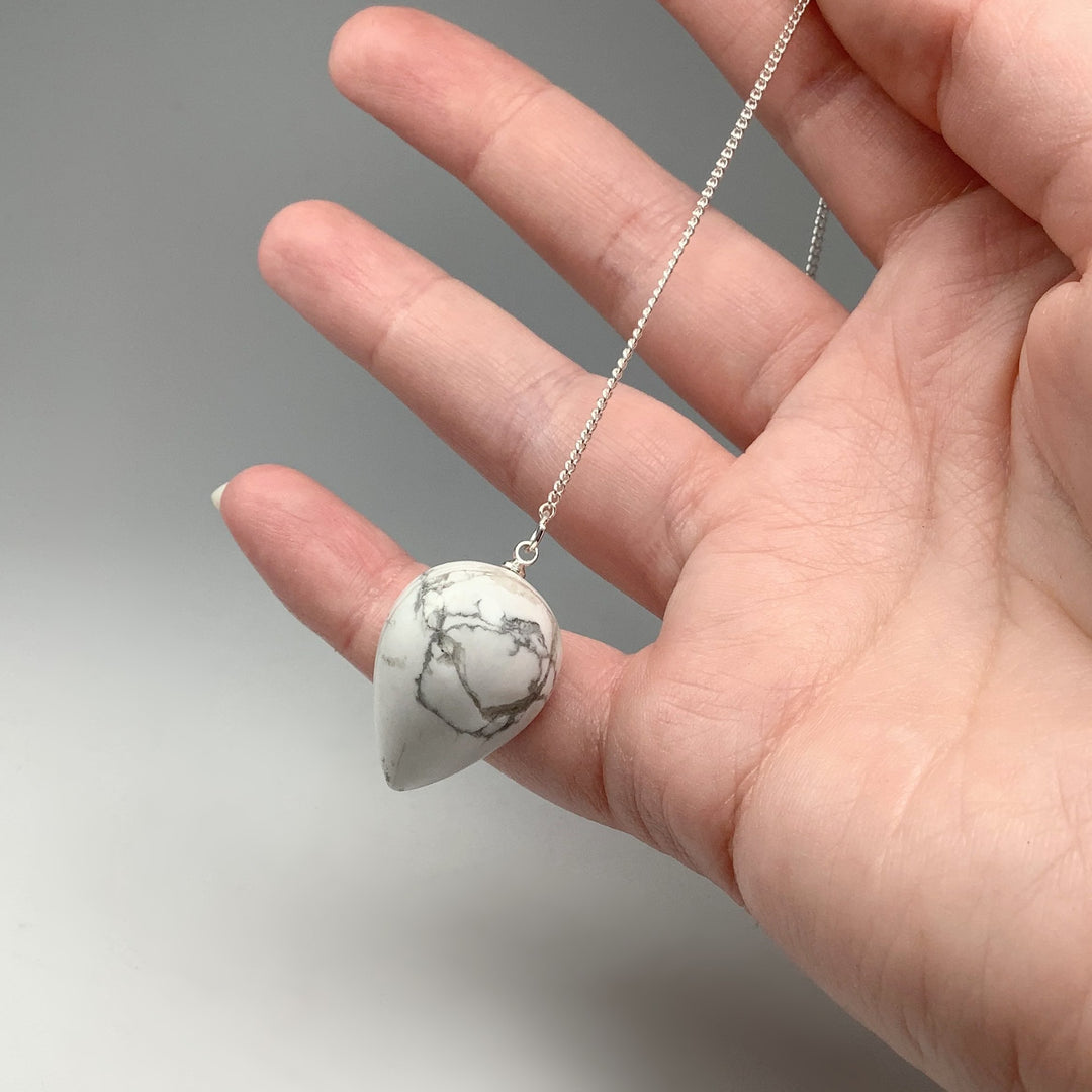 Howlite Teardrop Pendulum