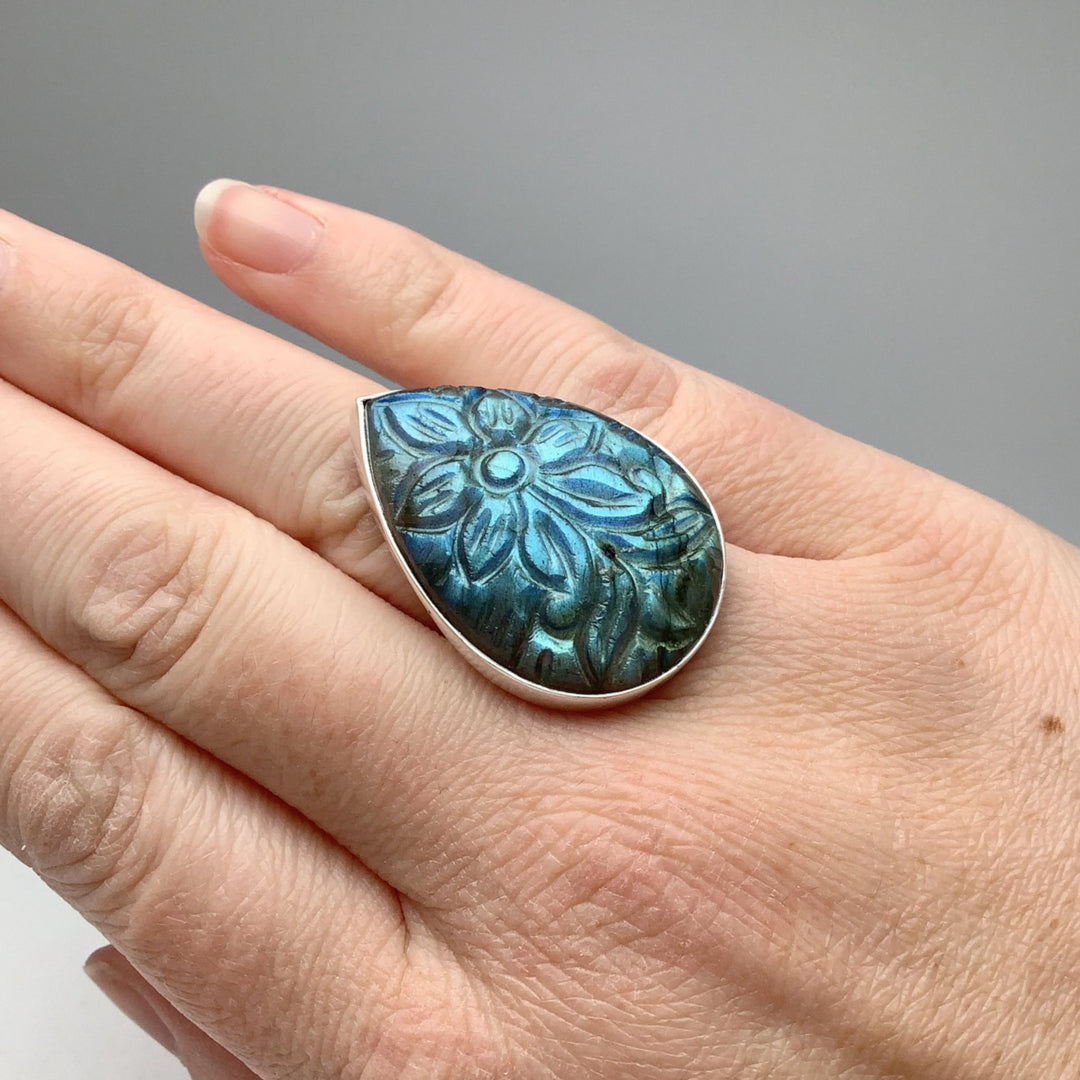 Labradorite Carved Flower Ring