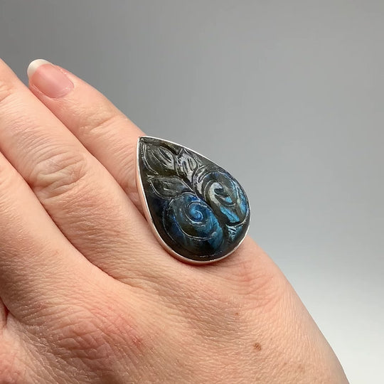 Labradorite Carved Ring