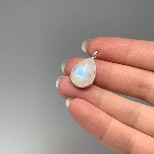 Rainbow Moonstone Pendant