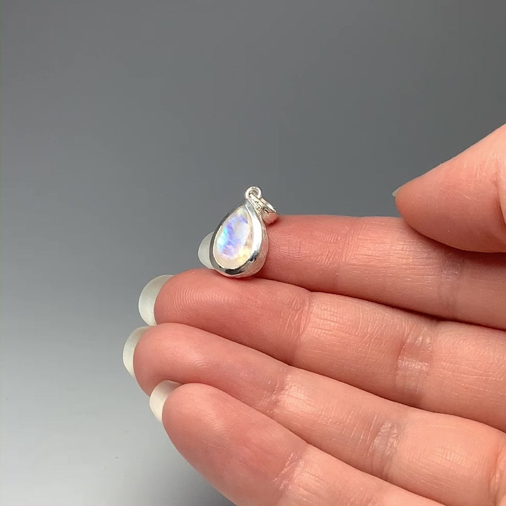 Rainbow Moonstone Pendant