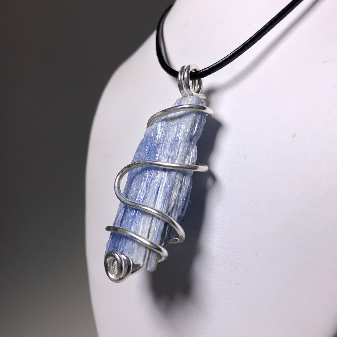 Wire Wrap Pendant - Silver Plated