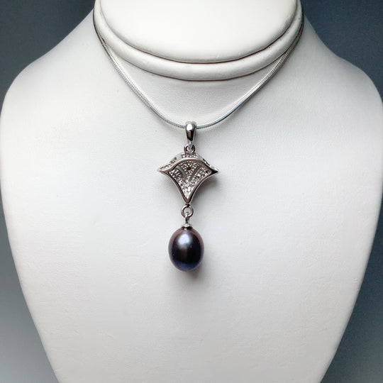 Tahitian Pearl Pendant