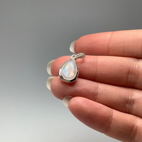 Rainbow Moonstone Pendant