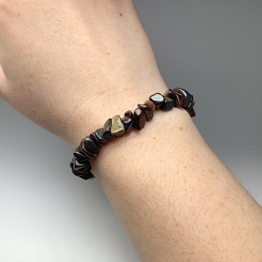 Mixed Tiger Iron Chip Beaded Bracelet