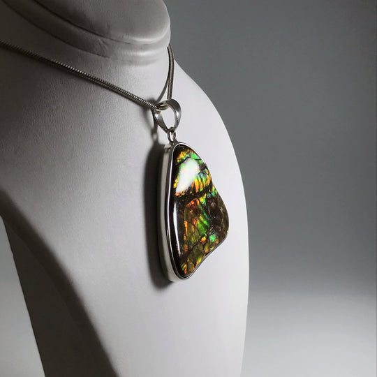 Alberta Ammolite Pendant