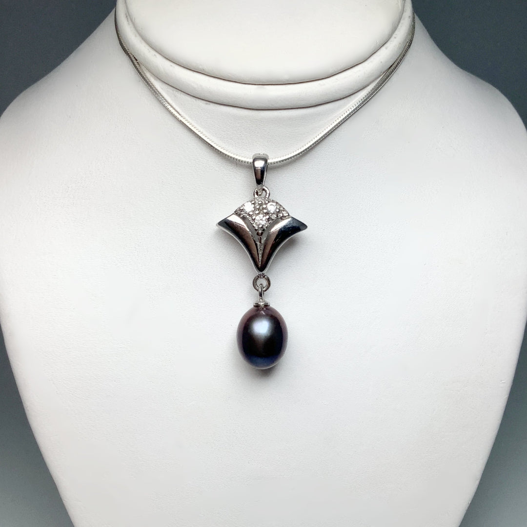 Tahitian Pearl Pendant