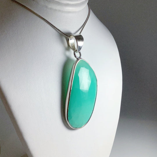 Chrysoprase Pendant