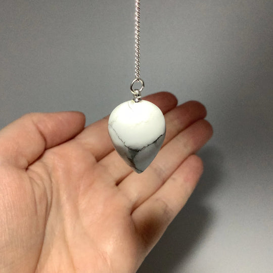 Howlite Teardrop Pendulum