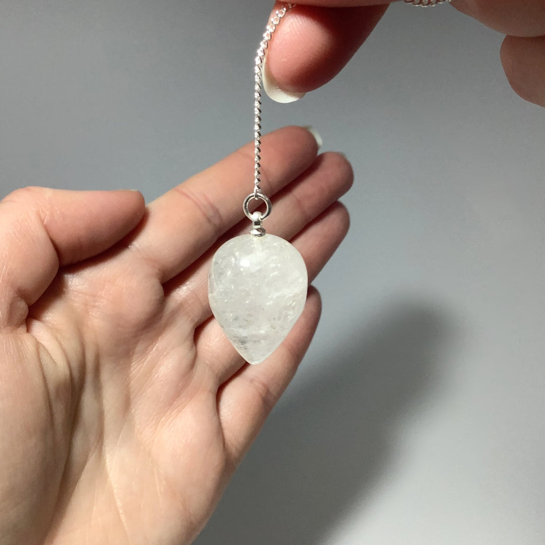 Quartz Teardrop Pendulum