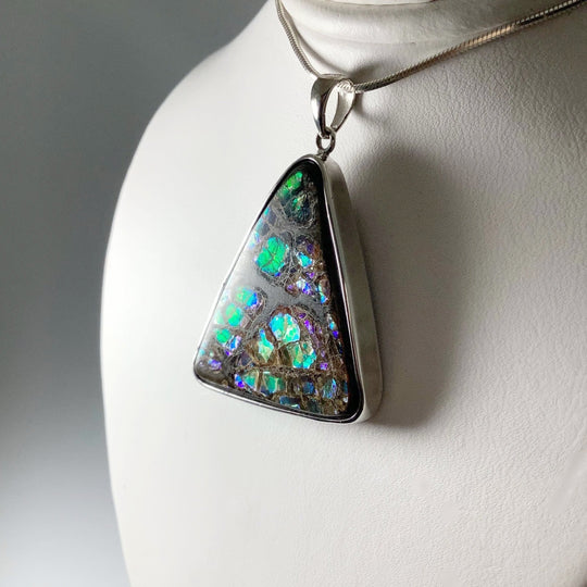 Alberta Ammolite Pendant