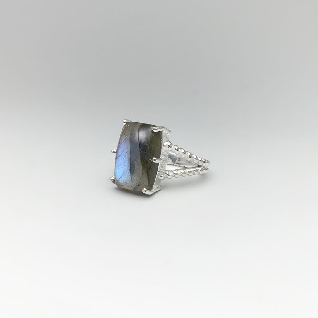 Labradorite Ring