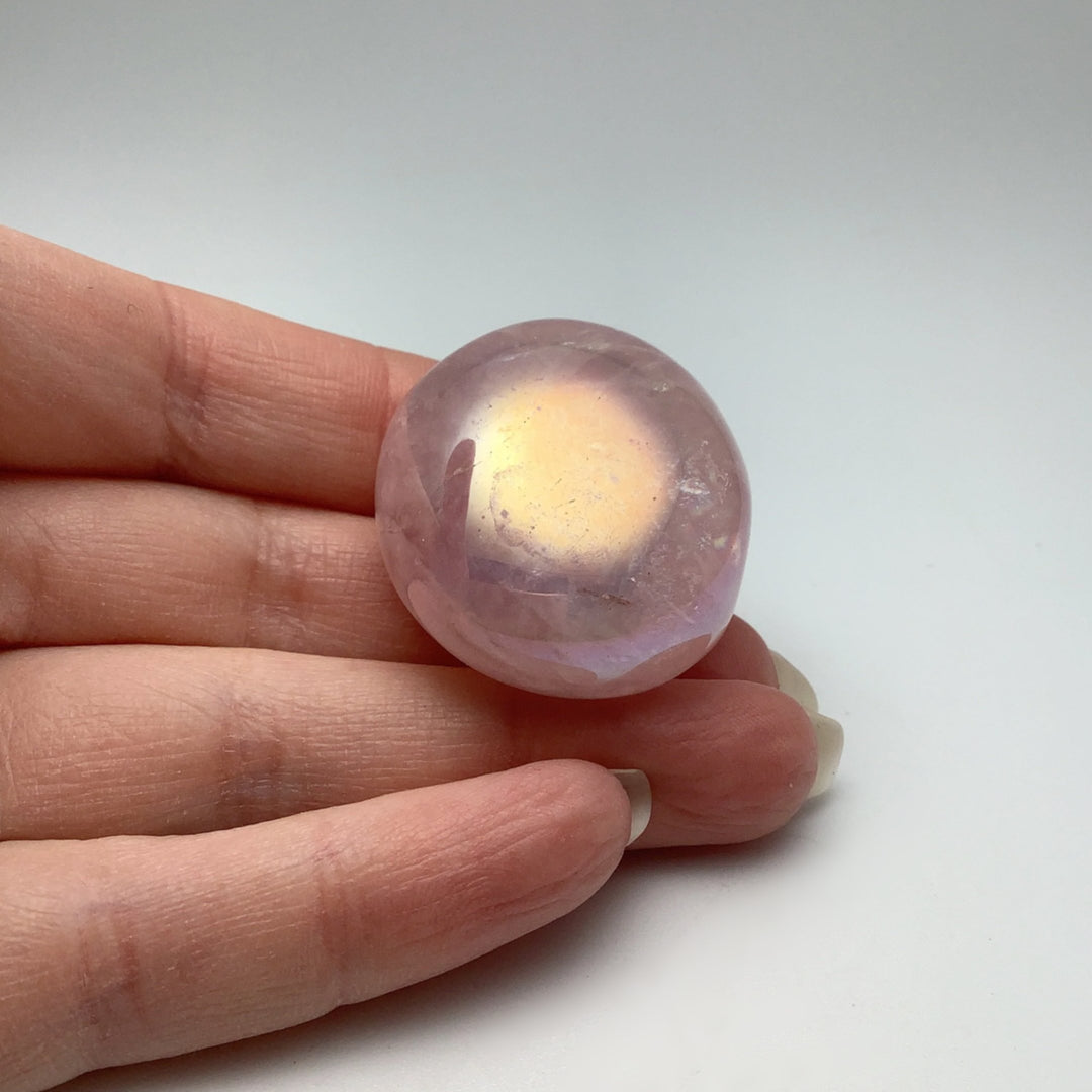 Opalescent Rose Quartz Tumble