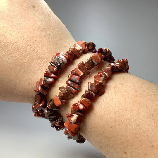 Red Brecciated Jasper Chip Beaded Bracelet