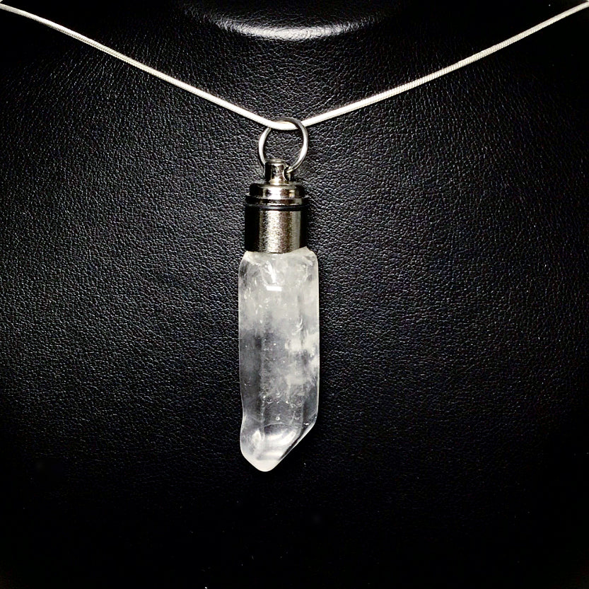 LED Quartz Point Pendant