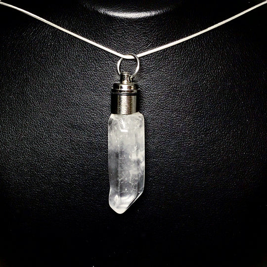 LED Quartz Point Pendant