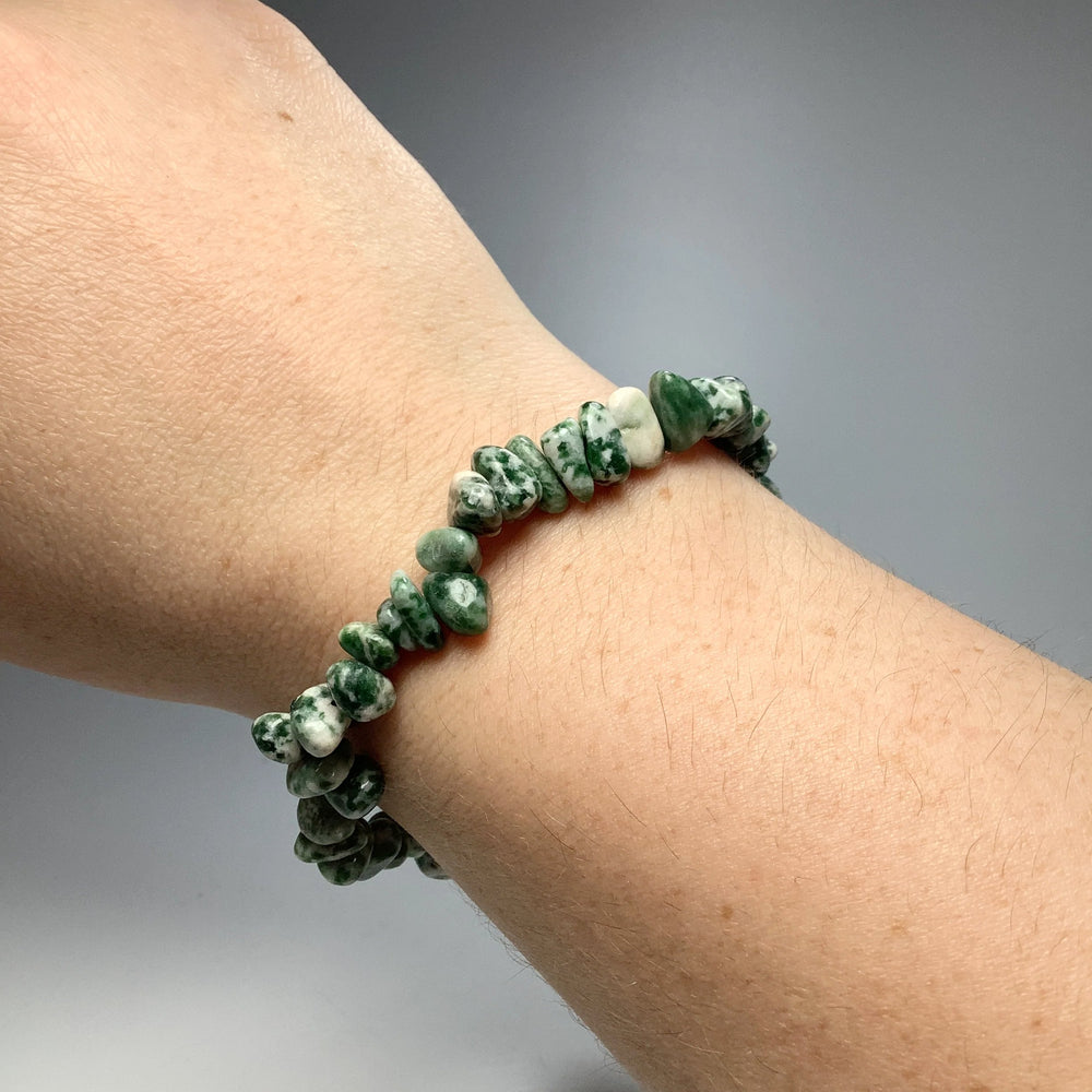 Green Dot Jade Chip Beaded Bracelet